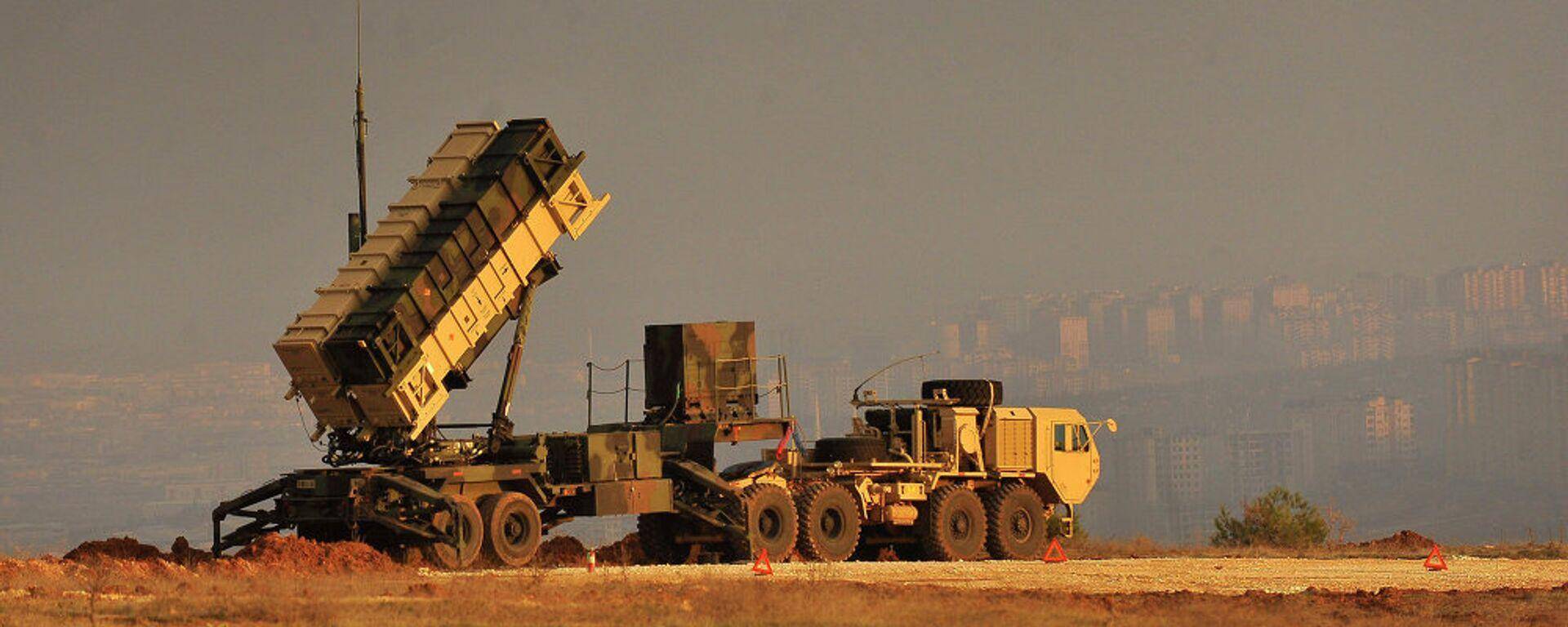 美股，拉响警报！知名机构：逢高卖出！