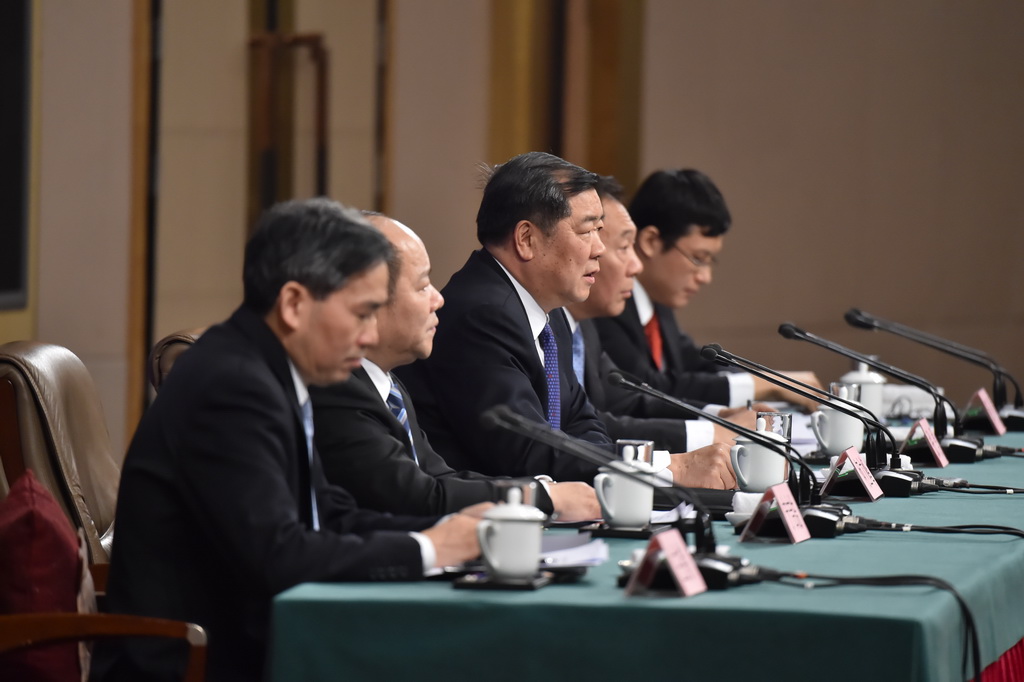 国家发展改革委主任郑栅洁会见巴西总统府首席部长科斯塔