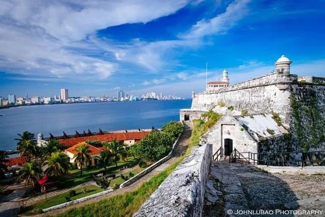 古巴哈瓦那停运公交车修复取得进展