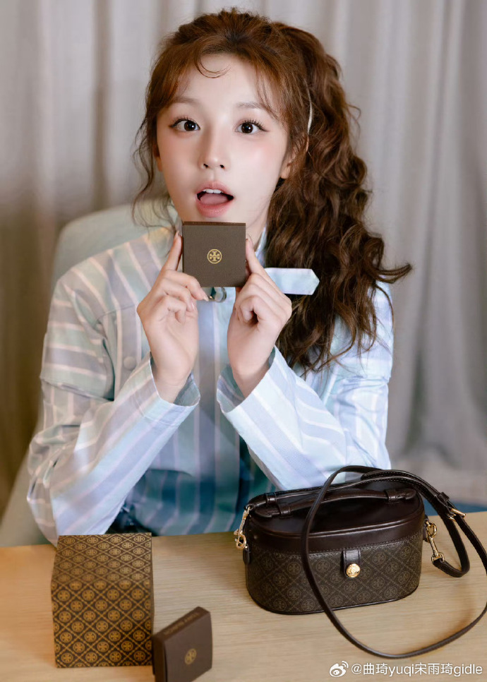 tbh家居发布全新香梦?夏凉被，并宣布宋雨琦为品牌青春代言人