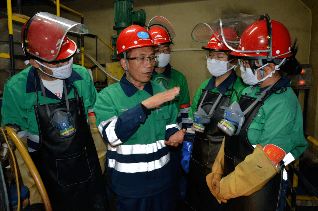 奇瑞张国忠荣获“全国劳动模范”称号