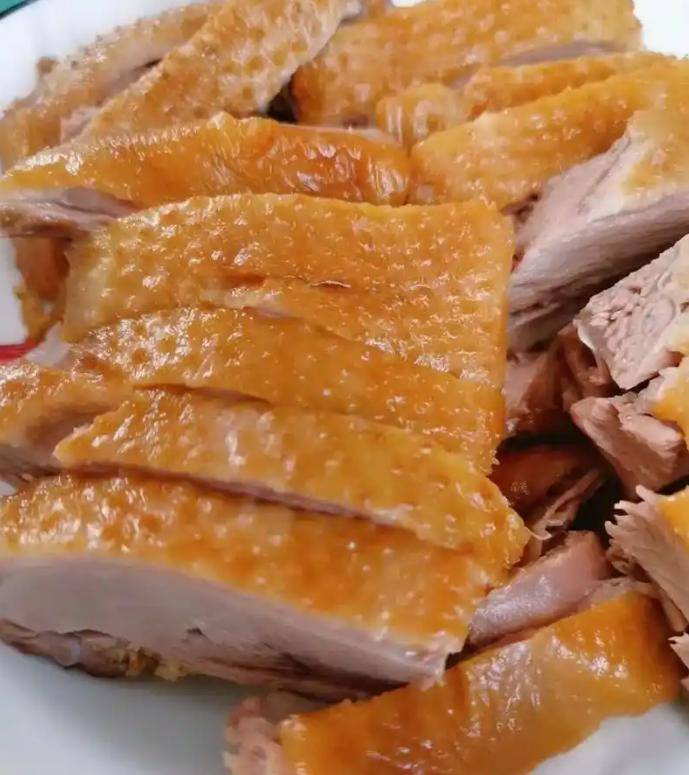 煌上煌：近期在荣昌生产基地启动了卤鹅产品的试生产工作