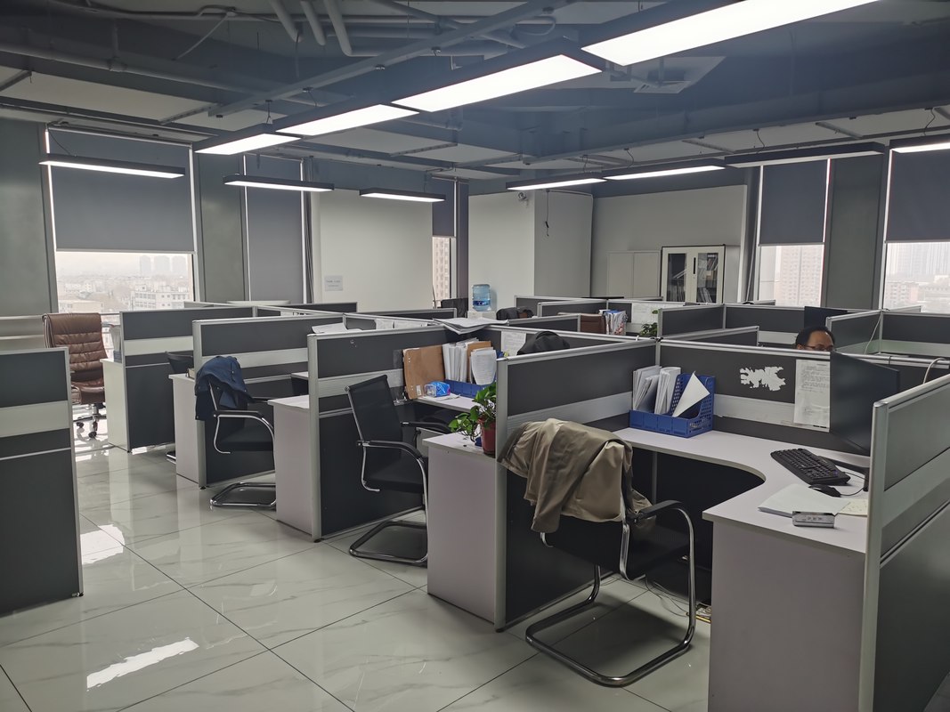 汉高集团高层到访华体科技智造基地