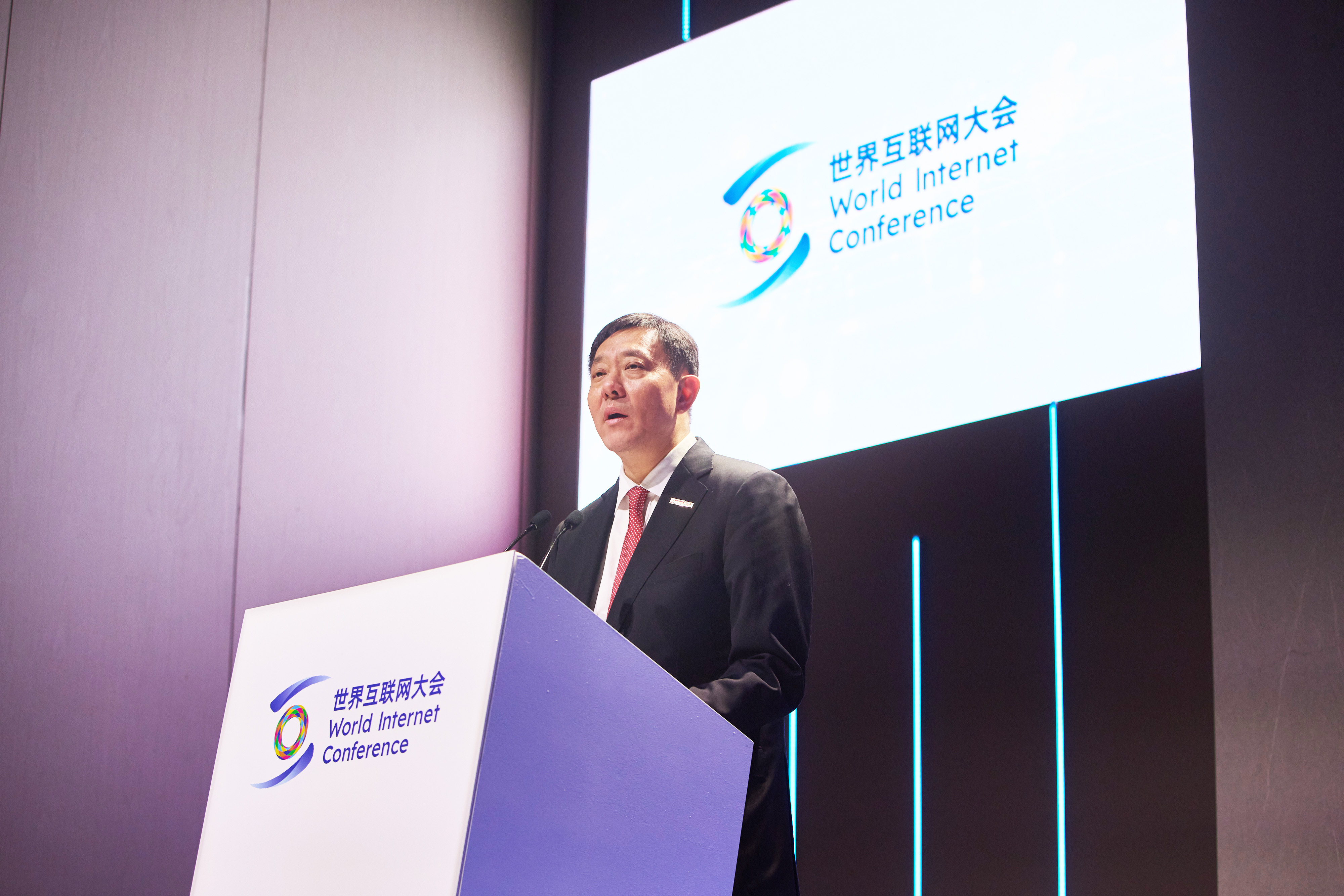 联想集团召开2025创新科技大会 充分释放AI价值