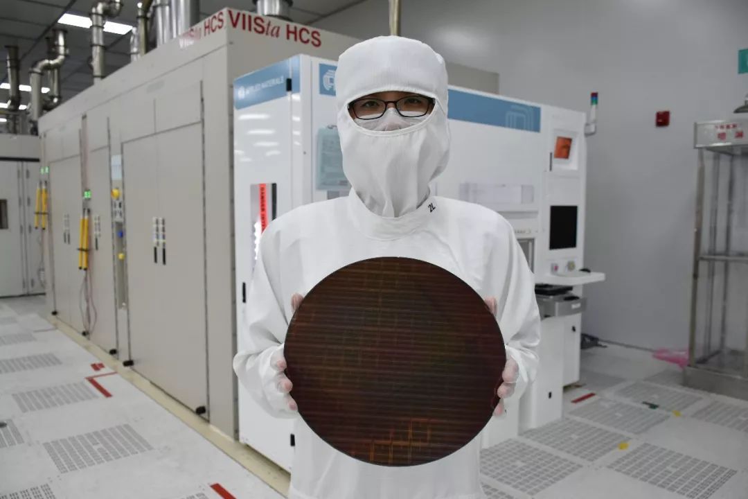 长川科技获得发明专利授权：“VI源供电控制方法、装置、半导体测试机及存储介质”