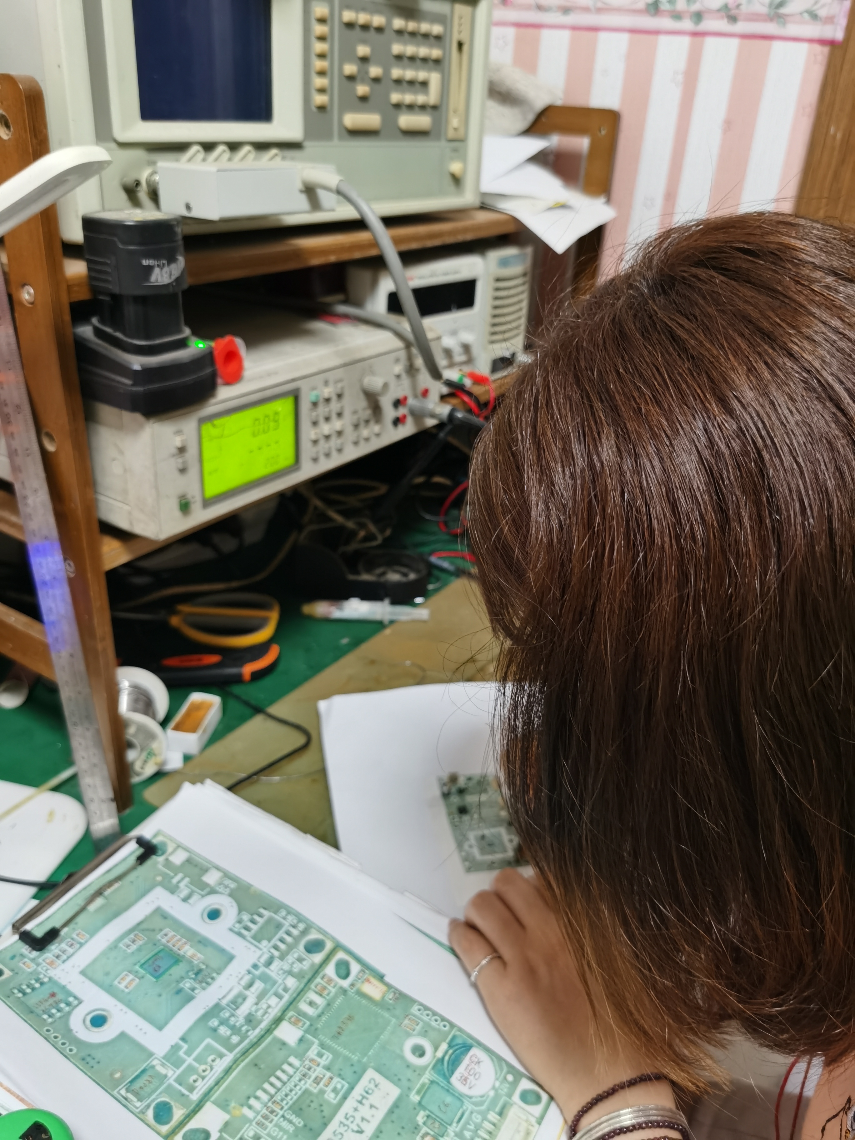 一博科技：珠海邑升顺PCB工厂和天津一博科技PCBA工厂皆处于投产初期阶段