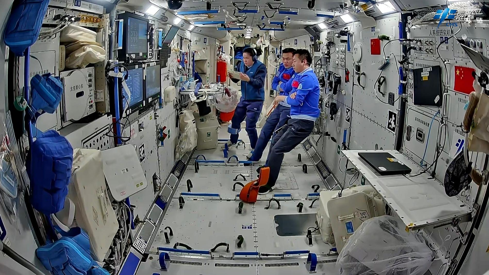 神舟二十号航天员乘组将于近日择机出舱