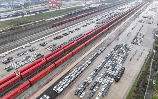 何伟文：中美两国供应链交织互补，很难脱钩