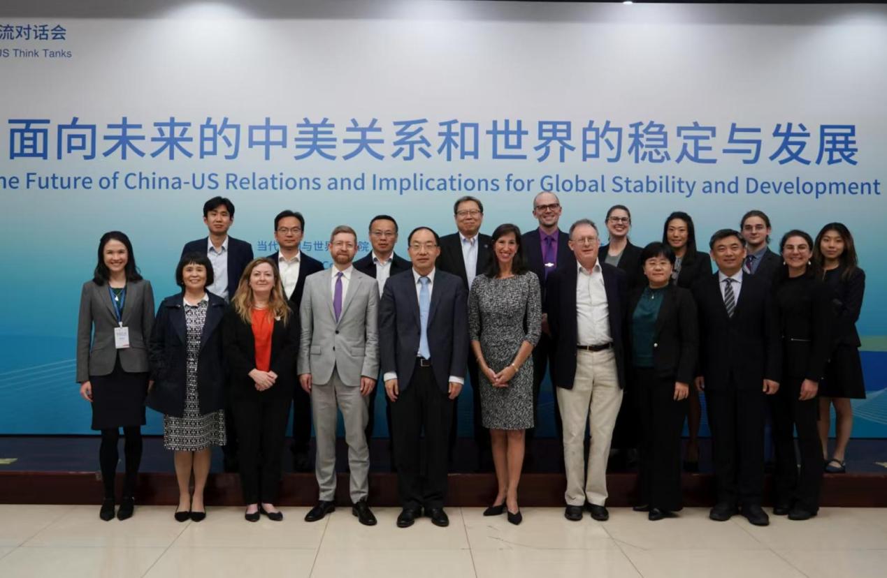 中美经贸中方牵头人、国务院副总理何立峰出席新闻发布会表示 中美达成重要共识 会谈取得实质性进展