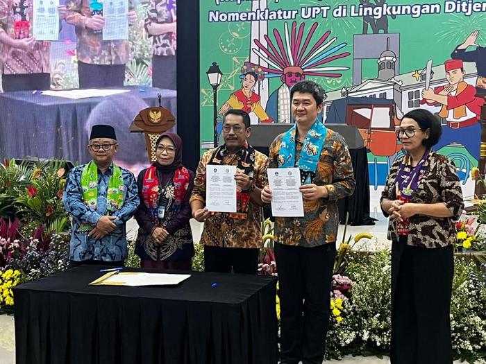 国家发展改革委与印尼国家经济委员会签署合作文件