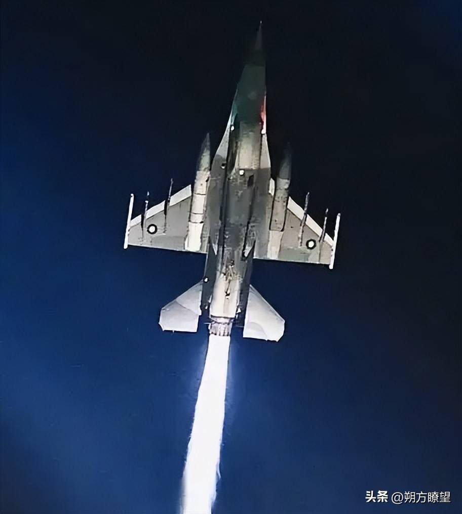 印度军方首次直接承认：印战机在印巴冲突中被击落