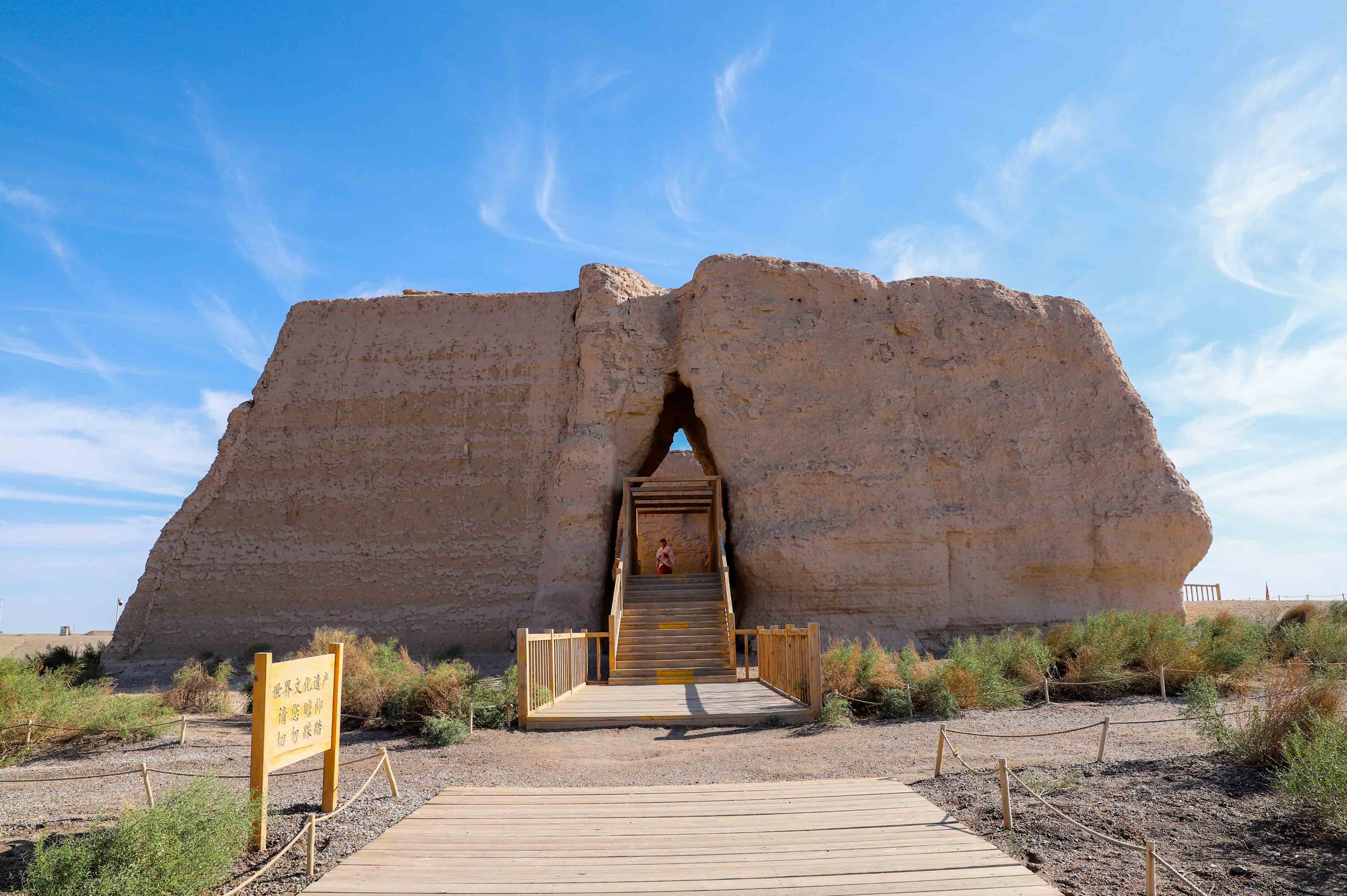 阳关和玉门关：明月几回照汉家丨从长安到敦煌（5）