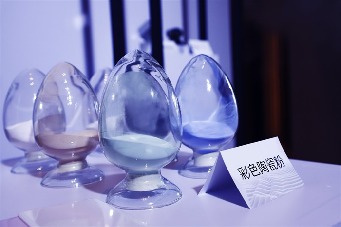 比亚迪获得发明专利授权：“微纳米图案结构及其制备方法、装饰件、车辆、手机”