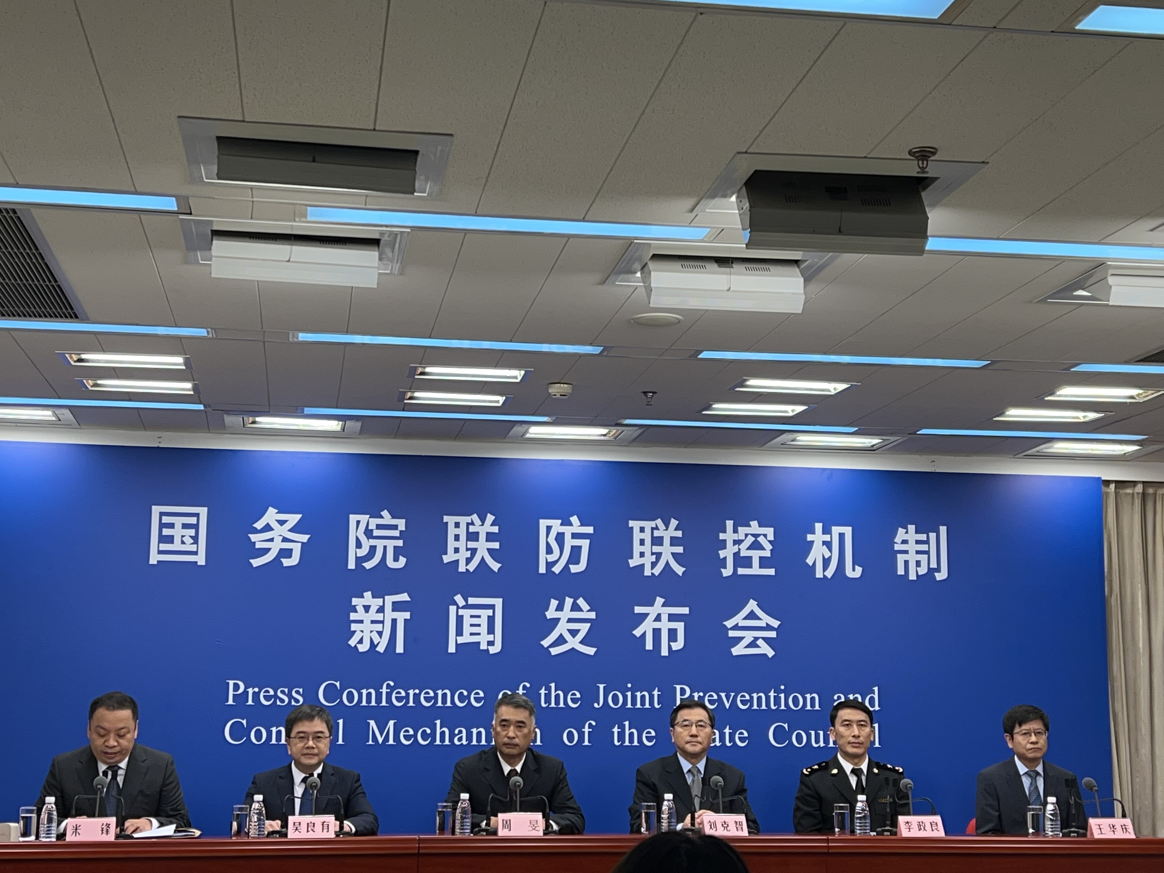 美疾控疫苗团队改组引持续争议