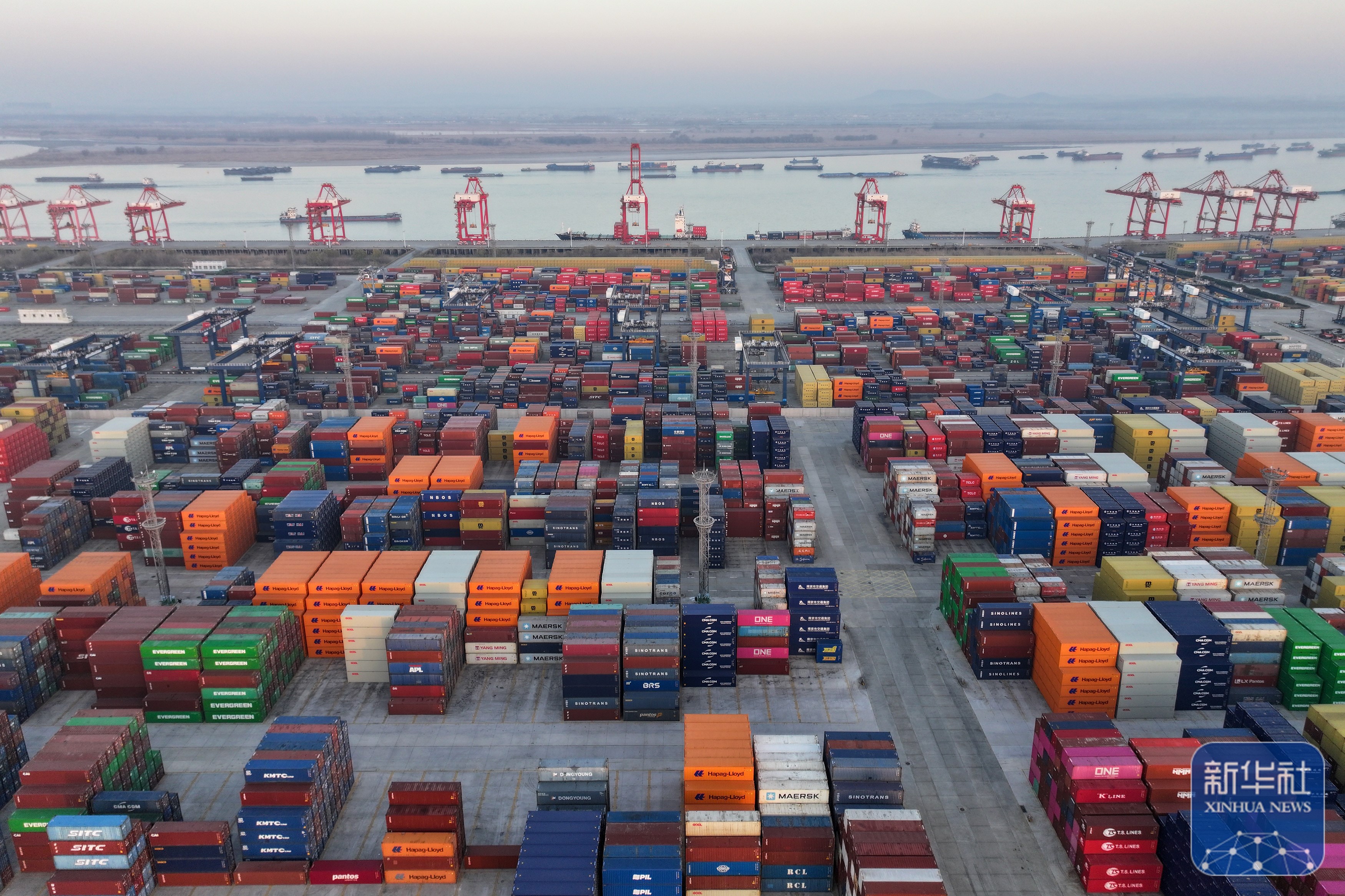 爱沙尼亚4月份货物进出口总额同比增长2%