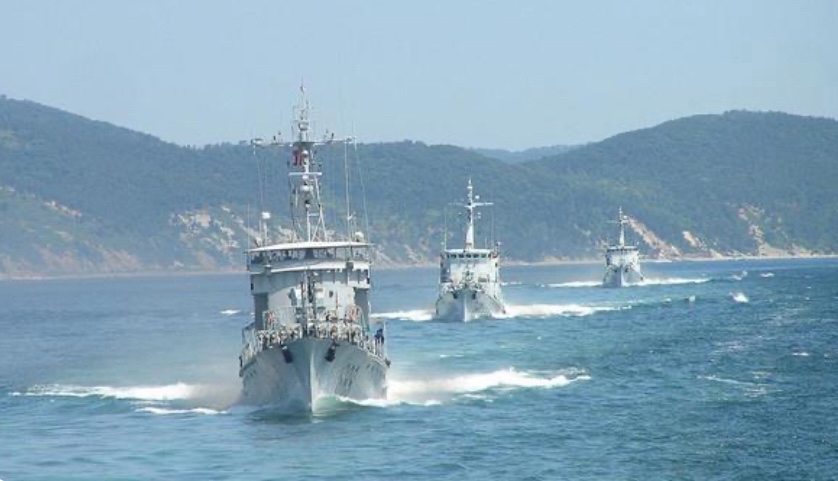 中国海警舰艇编队7月3日在我钓鱼岛领海巡航