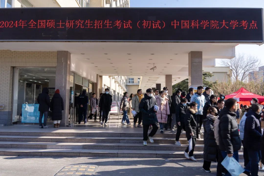 记者手记：从“离科学最近的地方”扬帆报国之路