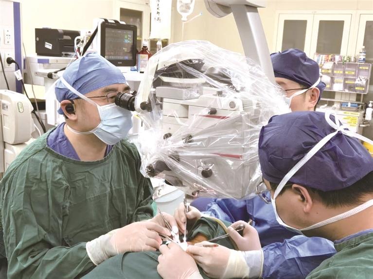 叫停！这项手术不得用于治疗阿尔茨海默病