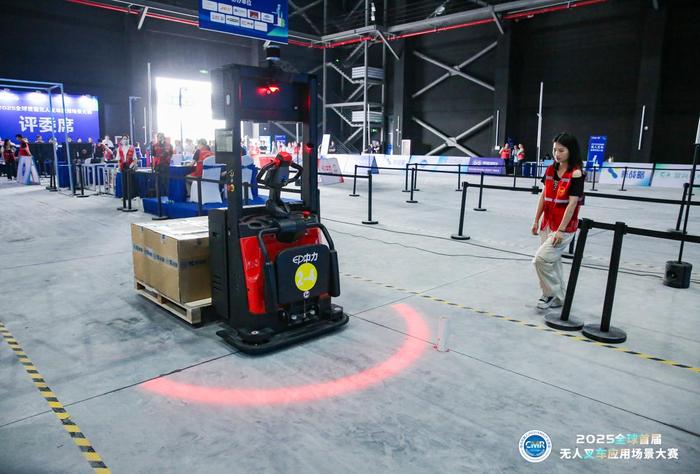 中力股份：全资子公司拟4.78亿元投资建设数智物流设备项目