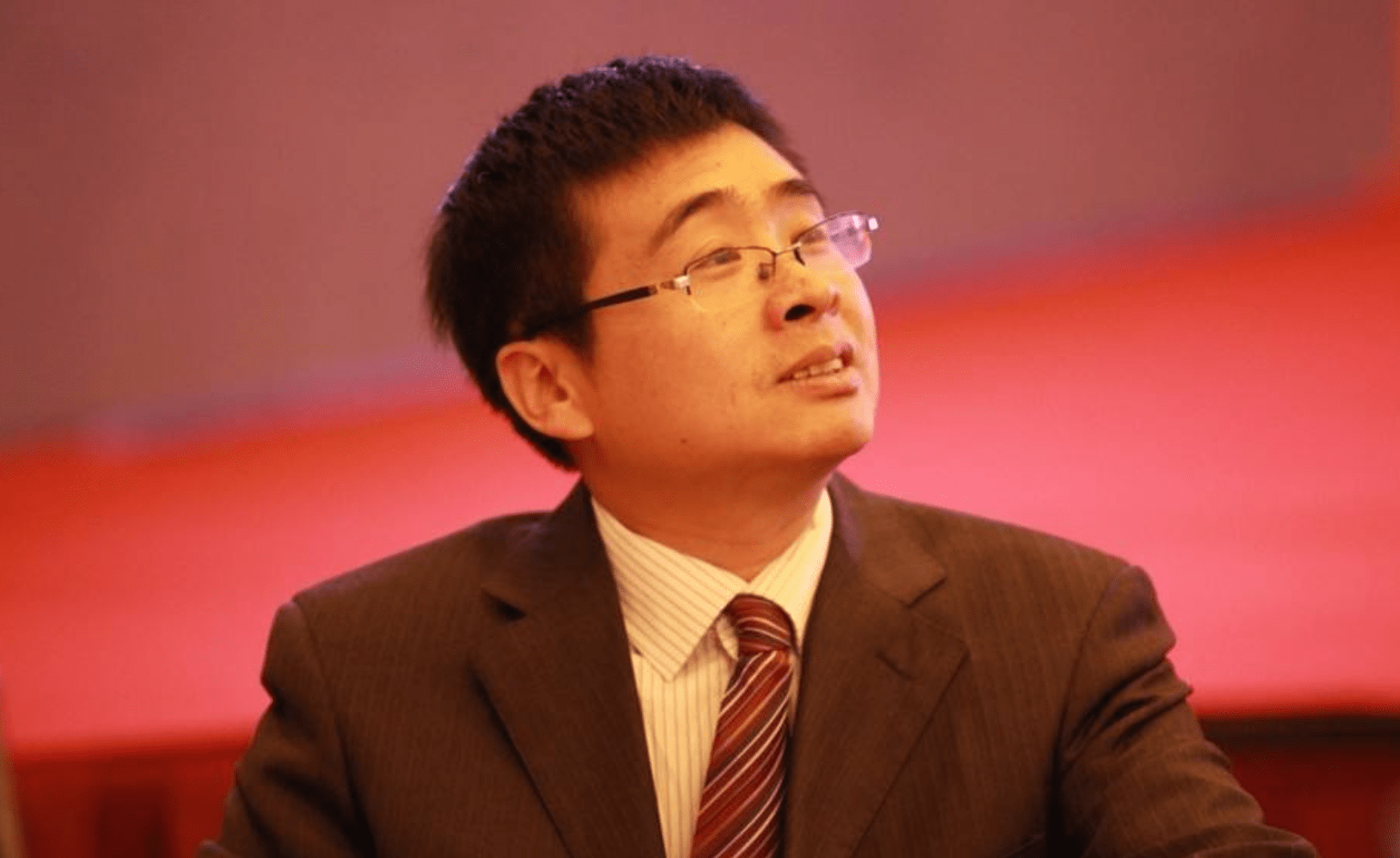 福昕软件：7月9日高管翟浦江减持股份合计2500股