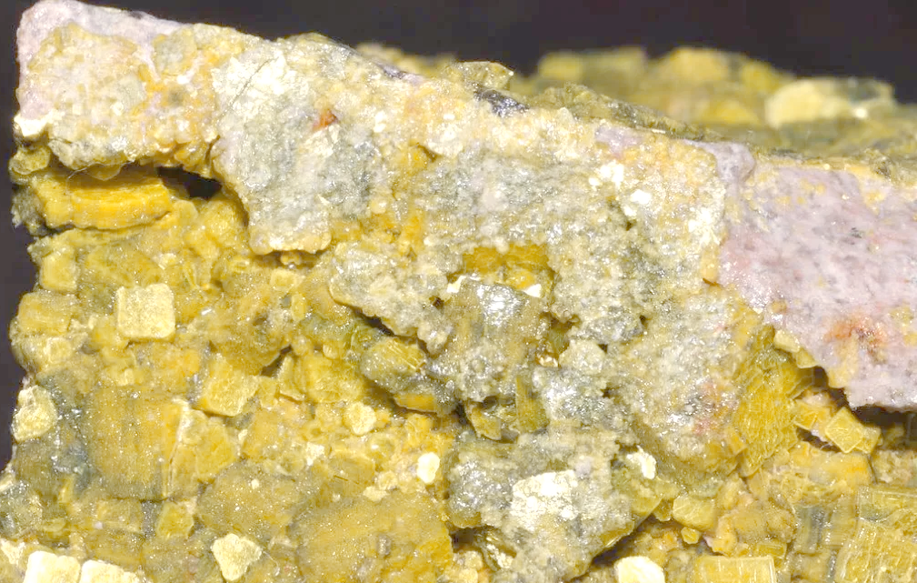 我国规模最大的天然铀产能项目成功生产出第一桶铀产品