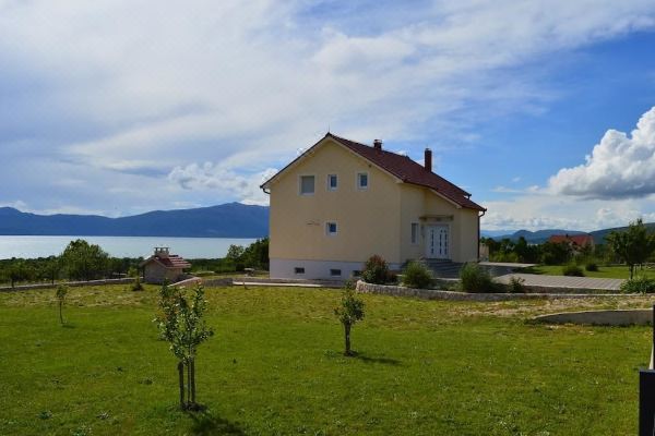 波黑开建一条60公里的快速路，到克罗地亚马卡尔斯卡将“近在咫尺”