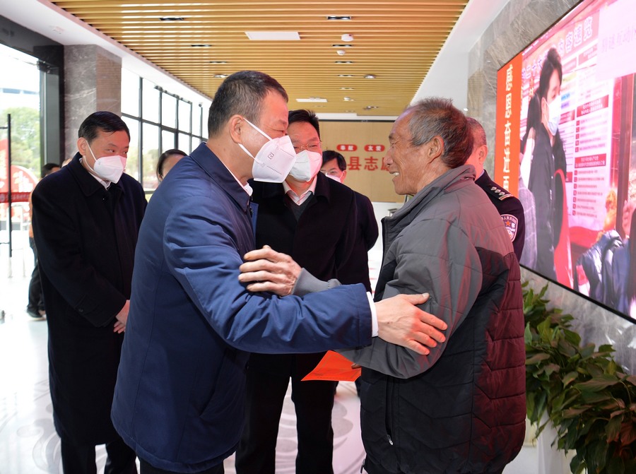 江西省赣州市委副书记、市长李克坚一行到大禹节水考察调研