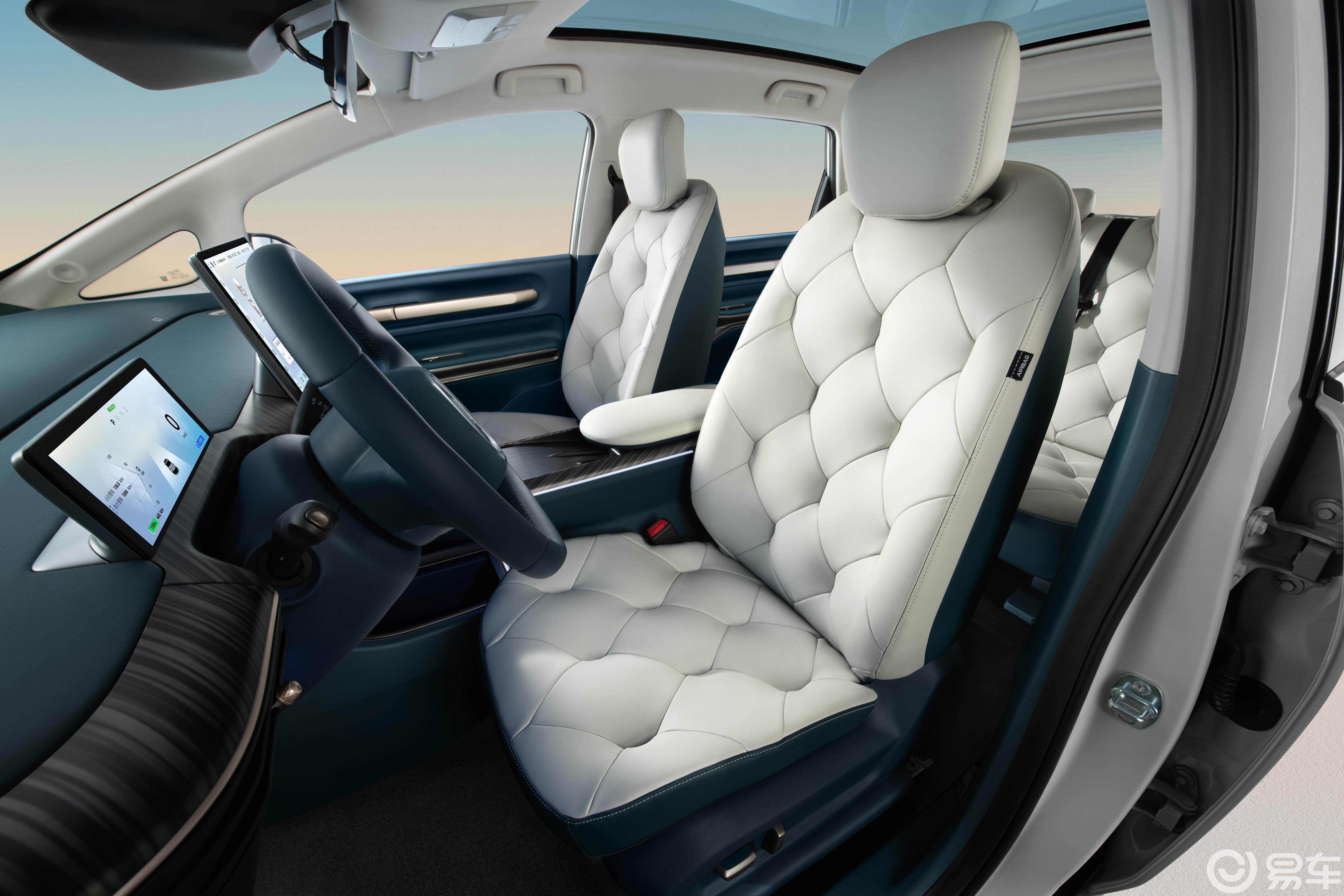 威奥股份获得发明专利授权：“一种商务区座椅升降扶手”