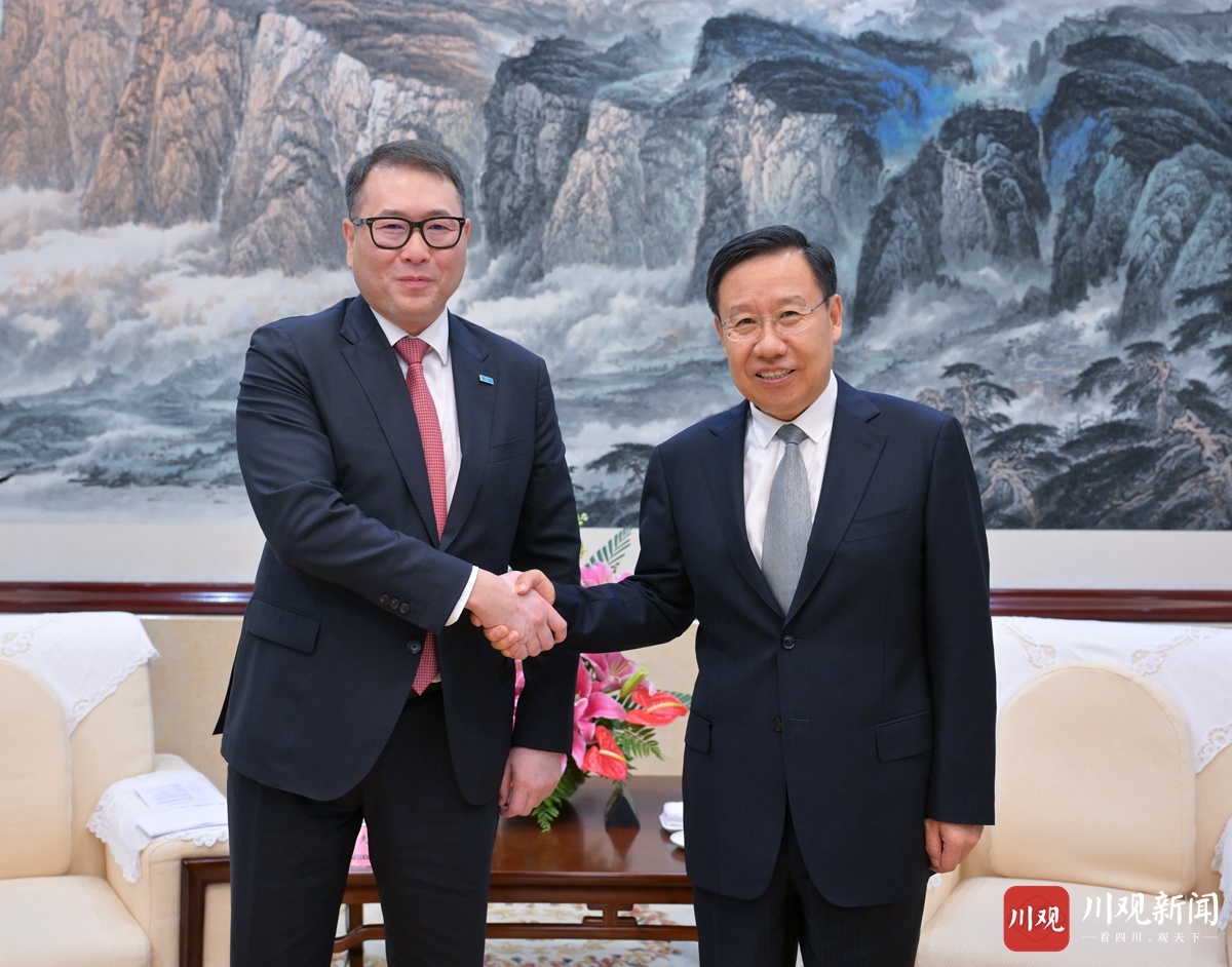 阿联酋与巴西讨论加强双边合作