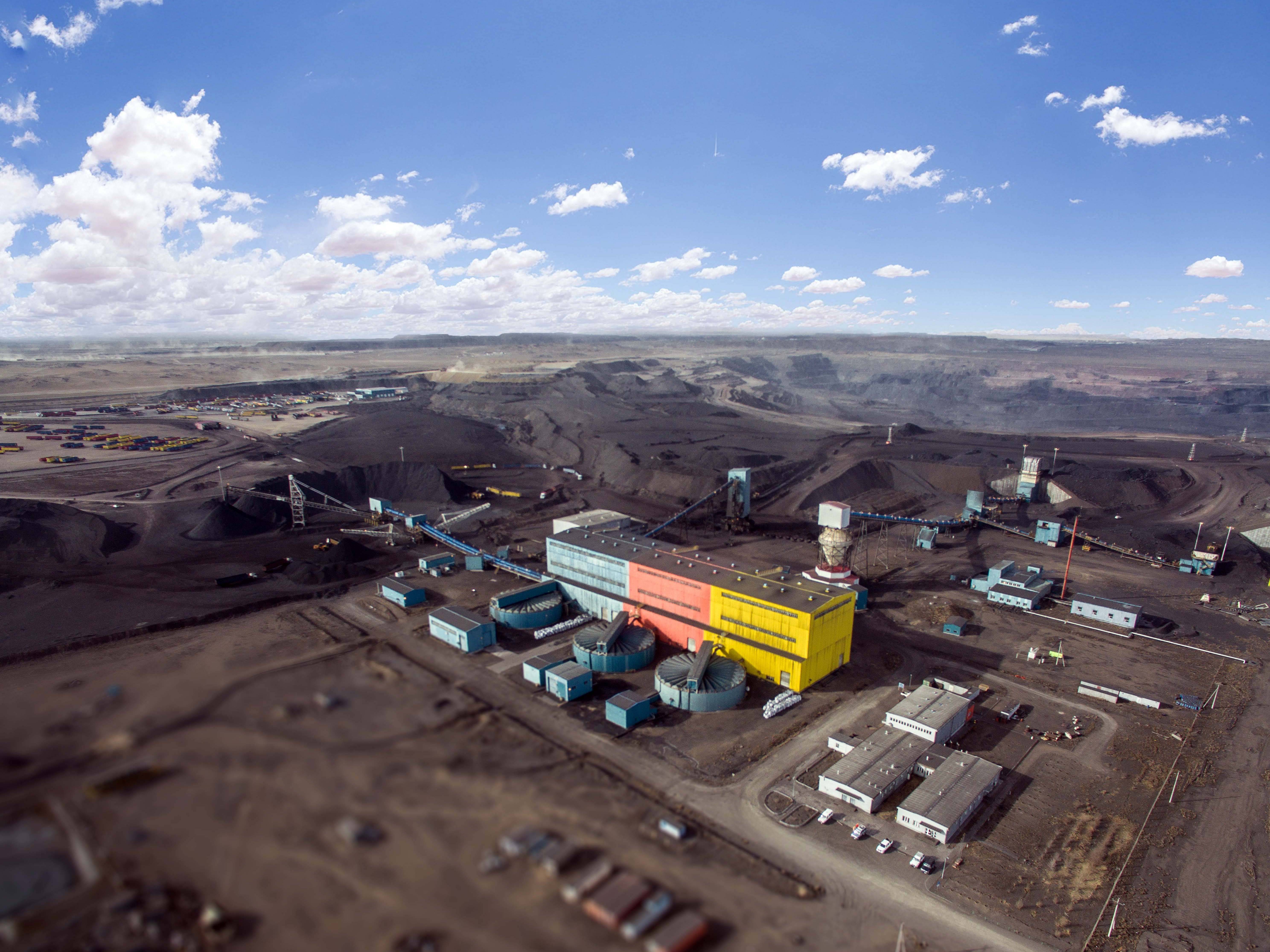 蒙古国工商会公布2024年全国百强企业名单