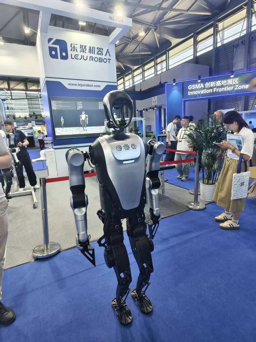 AI与机器人盘前速递丨微软盘后市值突破4万亿美元；涛涛车业联手宇树科技推进机器人商业化落地！