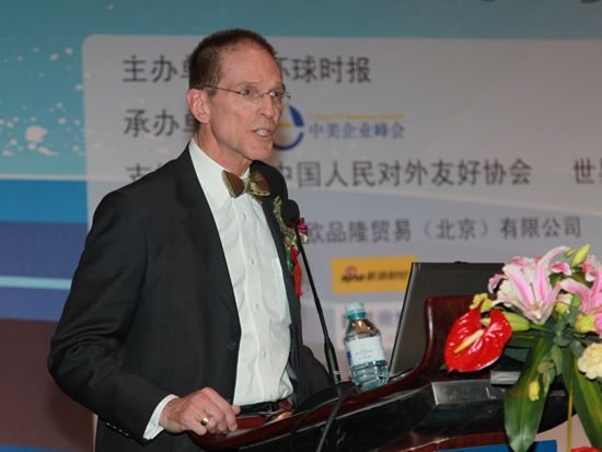 于维华参赞赴马里鲁班工坊调研