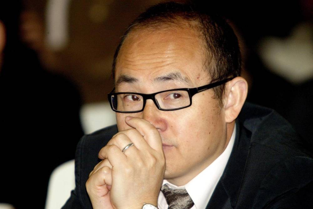 高端遇阻2025年净利将“腰斩”，业绩寒冬的口子窖百亿梦远，押注散酒生意成效待考