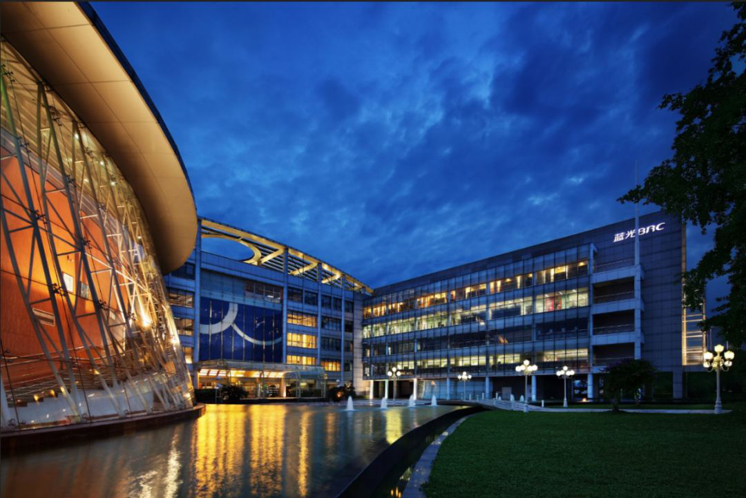 厦门空港(600897.SH)：12月旅客量同比增长2.79%