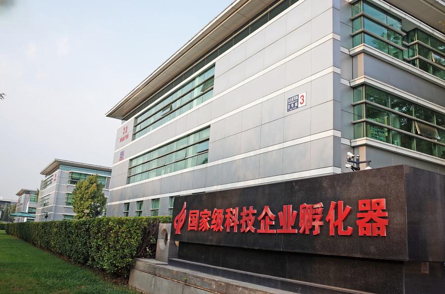 软控股份：配合部分客户研发固态电池设备