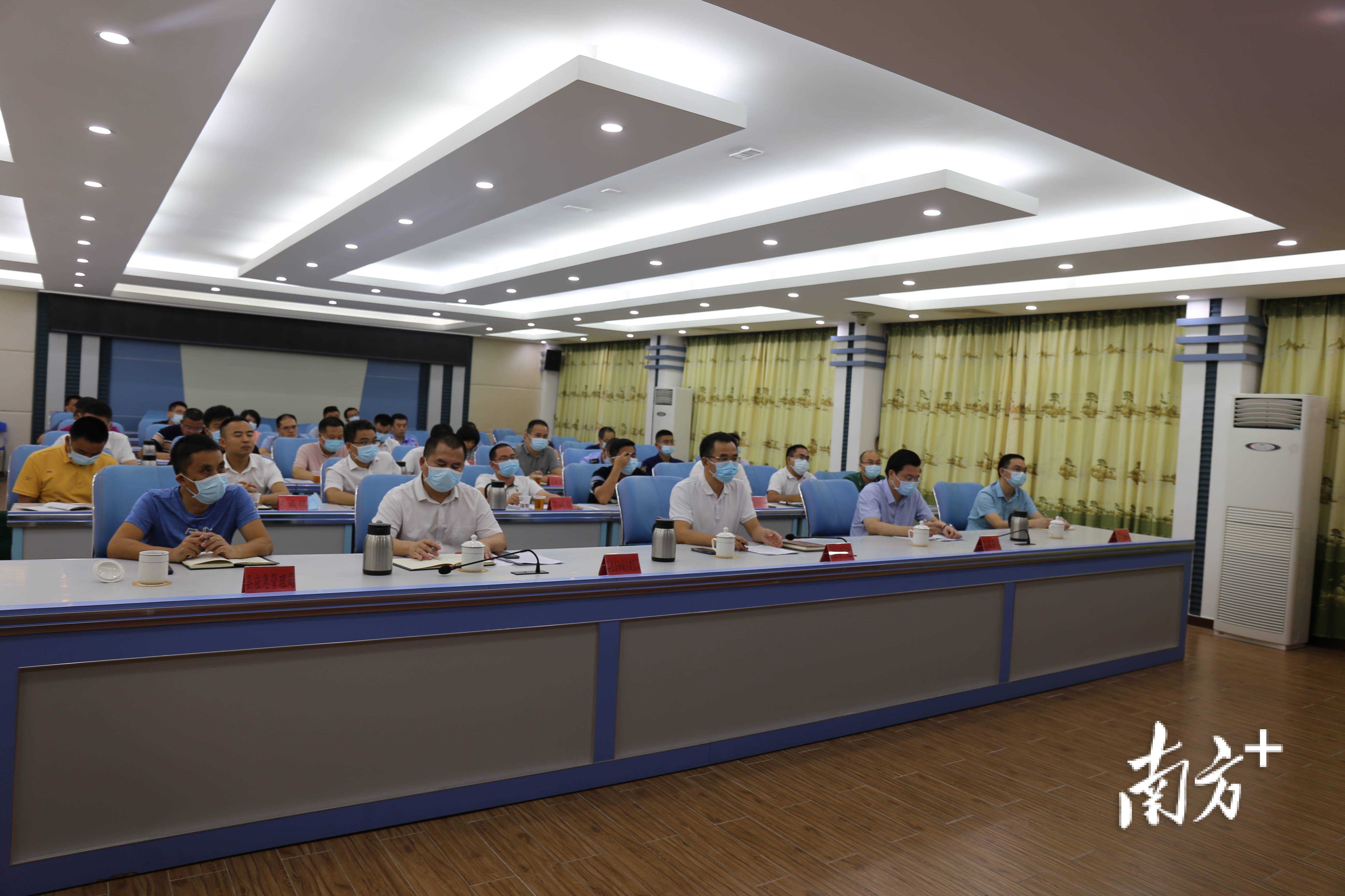 人民鉴真02期丨申银万国期货回应：网传消息严重不实，已报警