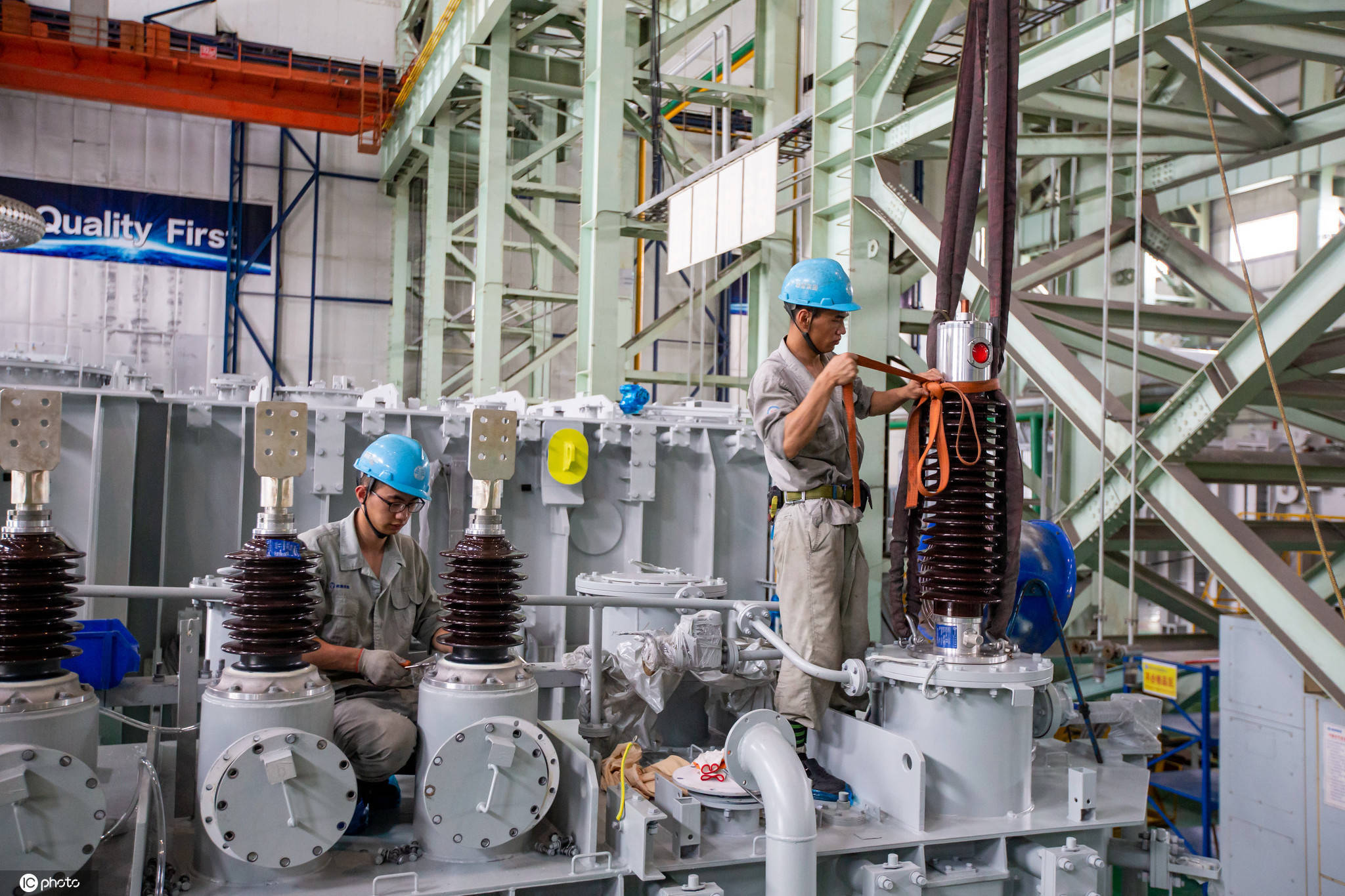 特变电工：拟储架发行不超50亿元公司债券 支持项目建设及运营等