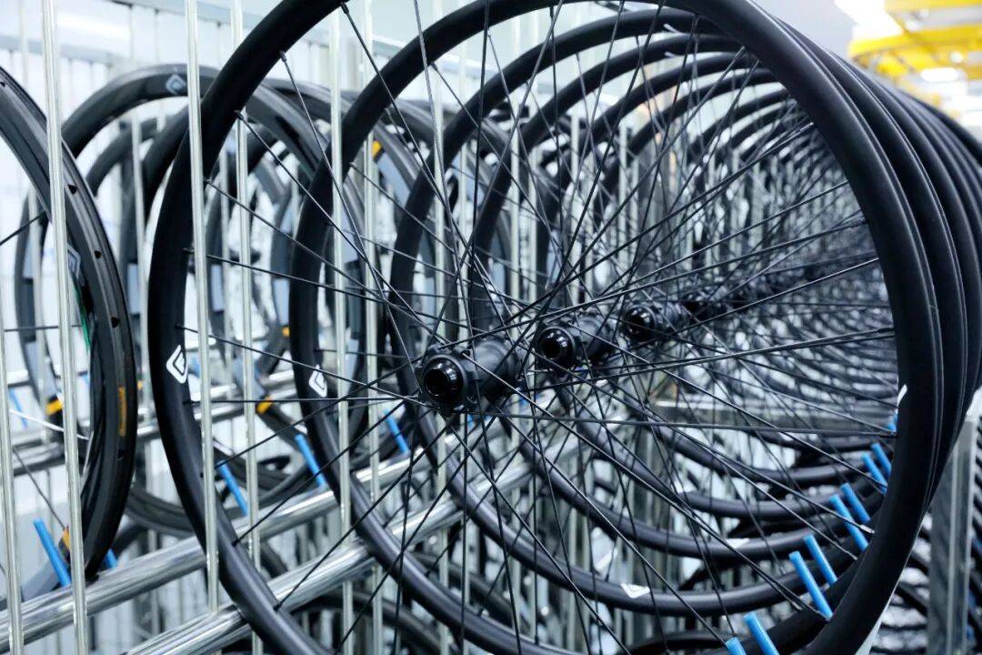 吉林化纤:2025年公司碳纤维生产线基本满负荷生产