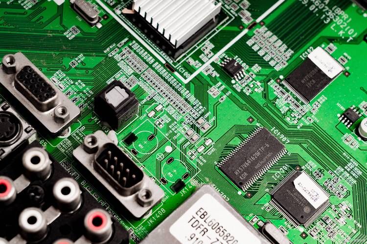 一博科技：致力于打造PCB设计、制板、元器件供应、PCBA焊接组装、功能测试等一站式硬件创新平台