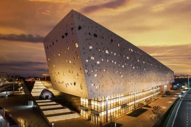 让竞争回归价值创造主场