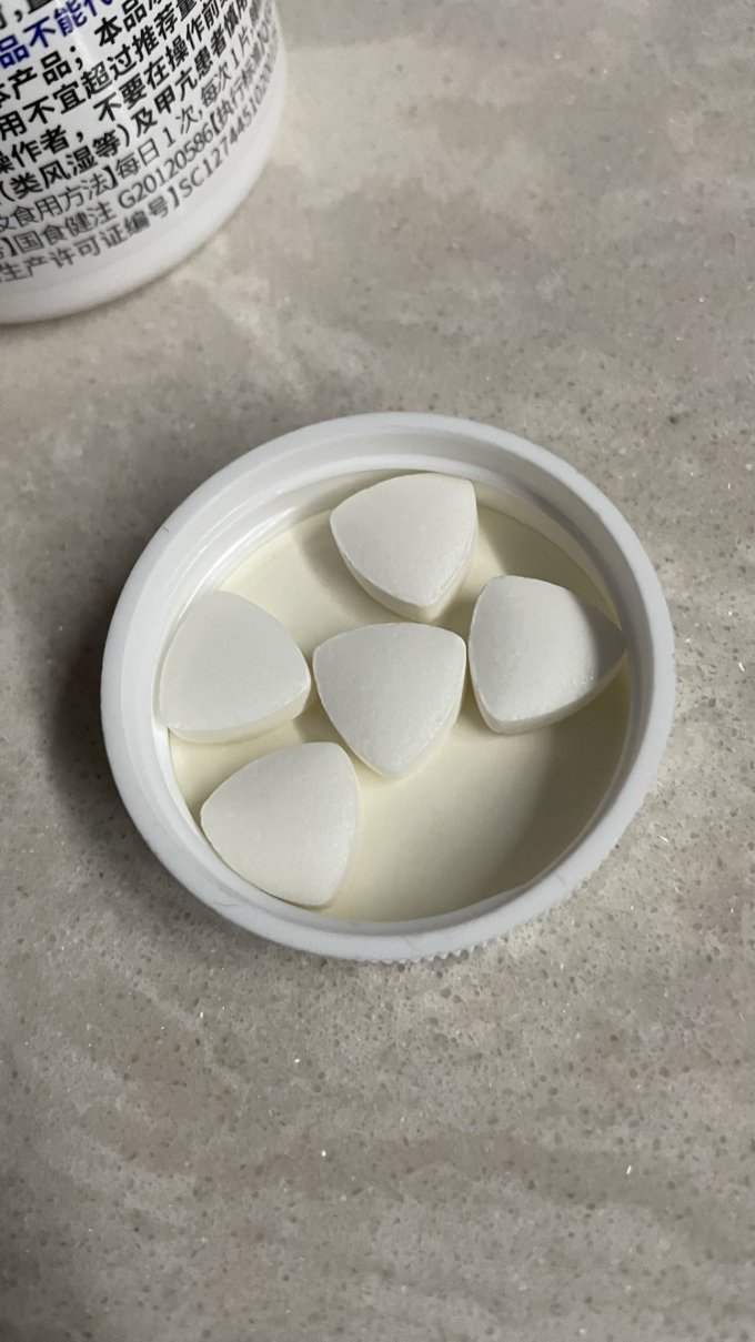 康恩贝：康恩贝集团拟减持不超1%公司股份