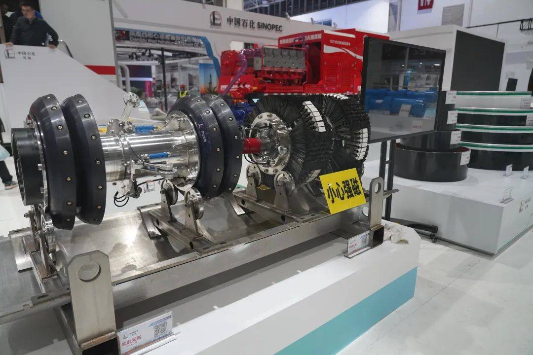 中国石化获得发明专利授权：“一种PDC-滚轮混合钻头”