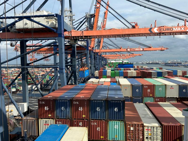 上海航运交易所：市场逐步转淡 沿海散货综合指数弱势下行