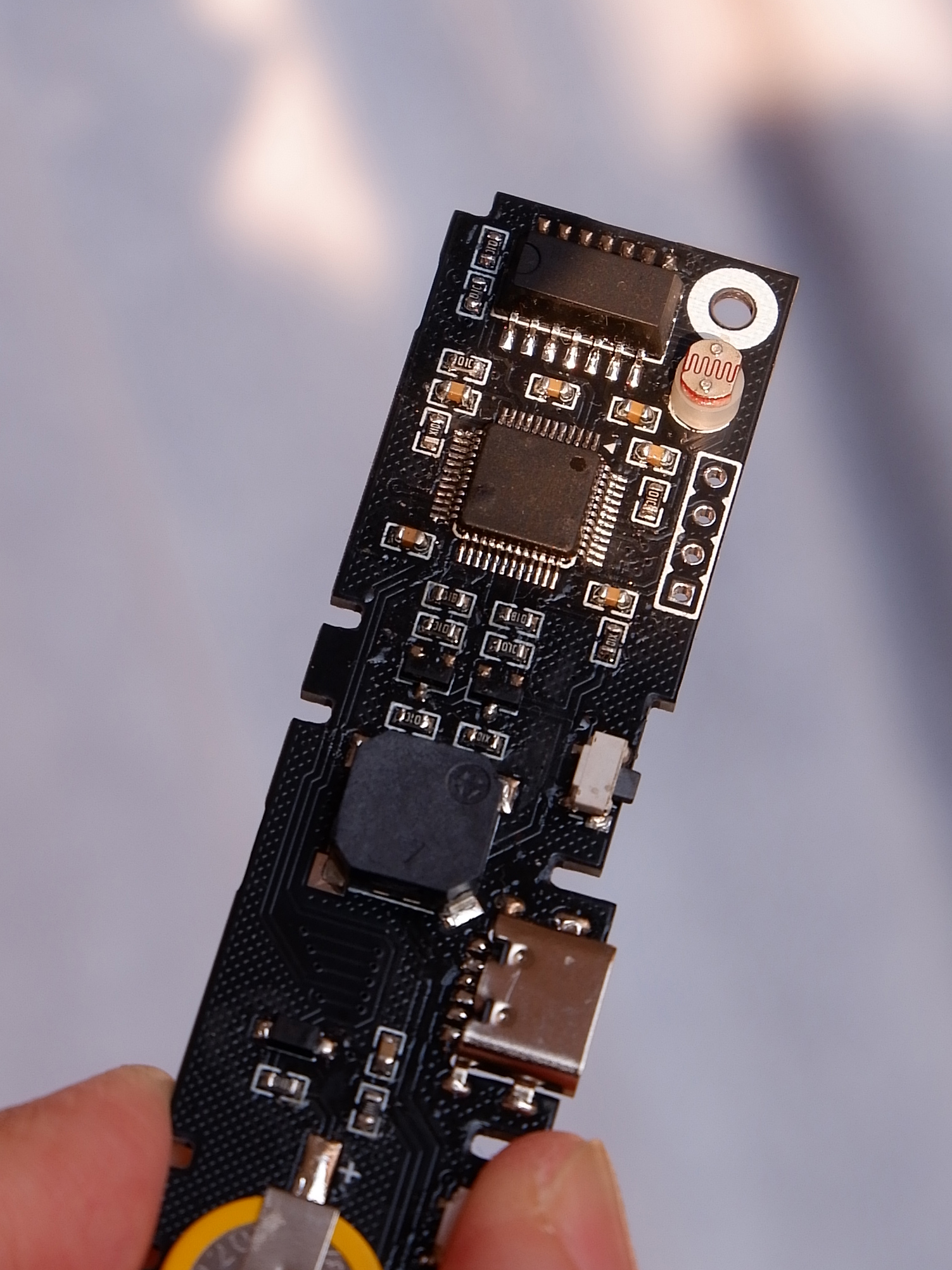 SK On开发新材料解决硅负极全固态电池难题