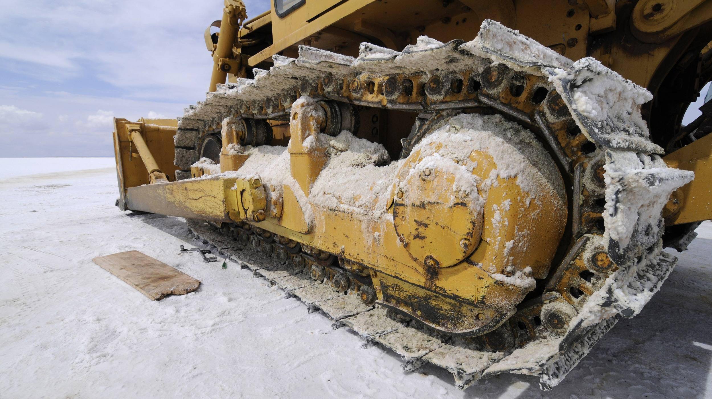 锂业开年抢矿大战：巨头死磕“确定性”