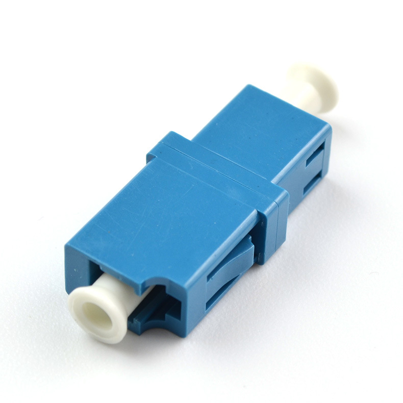 长飞光纤获得实用新型专利授权：“一种光纤适配器”