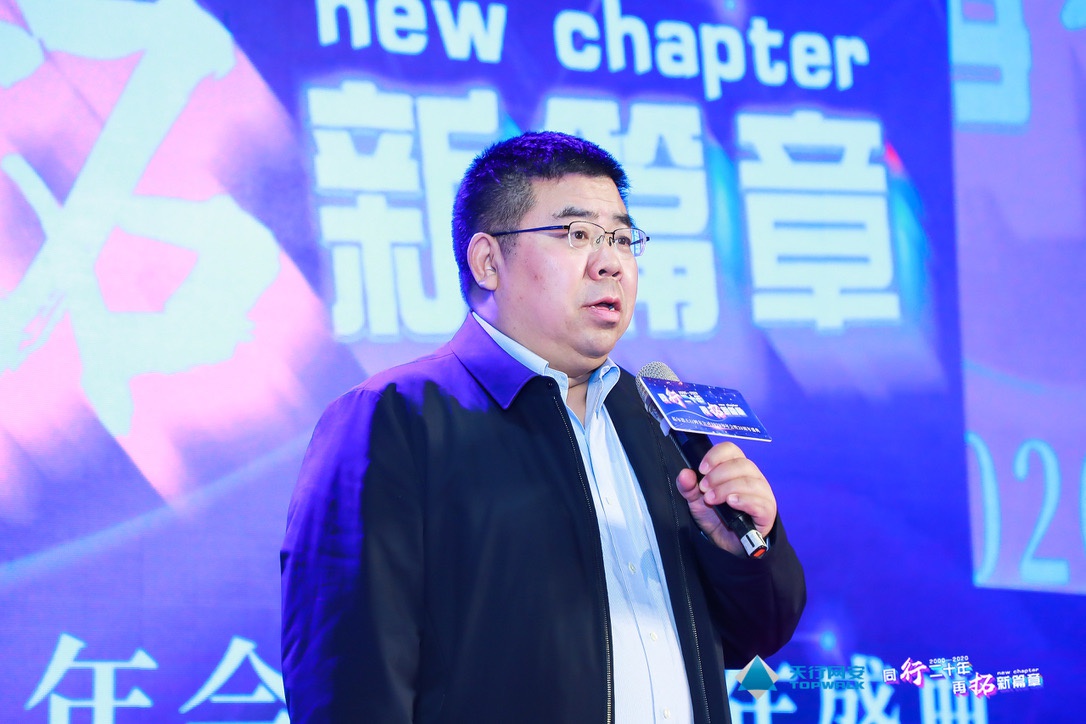 专访丨中国在人工智能领域展现出大规模部署的卓越能力——访瑞士智能工厂负责人戈雷基