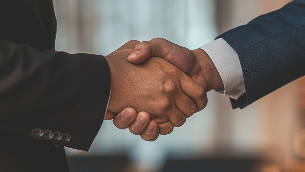 光大银行：聘任杨文化、汪永奇为副行长