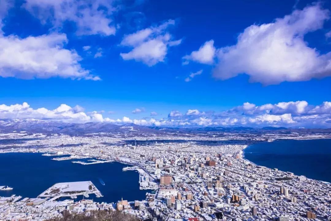 春秋航空：1月份总载运人次同比增长6.28%