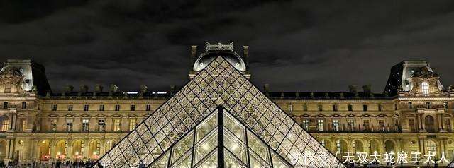 阿尔及利亚平行外汇市场2月初维持高位运行